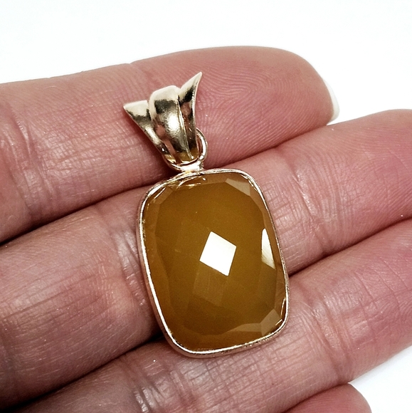 Briolette Yellow Agate 18K Rose Gold over Silver Pendant - Picture 9 of 11
